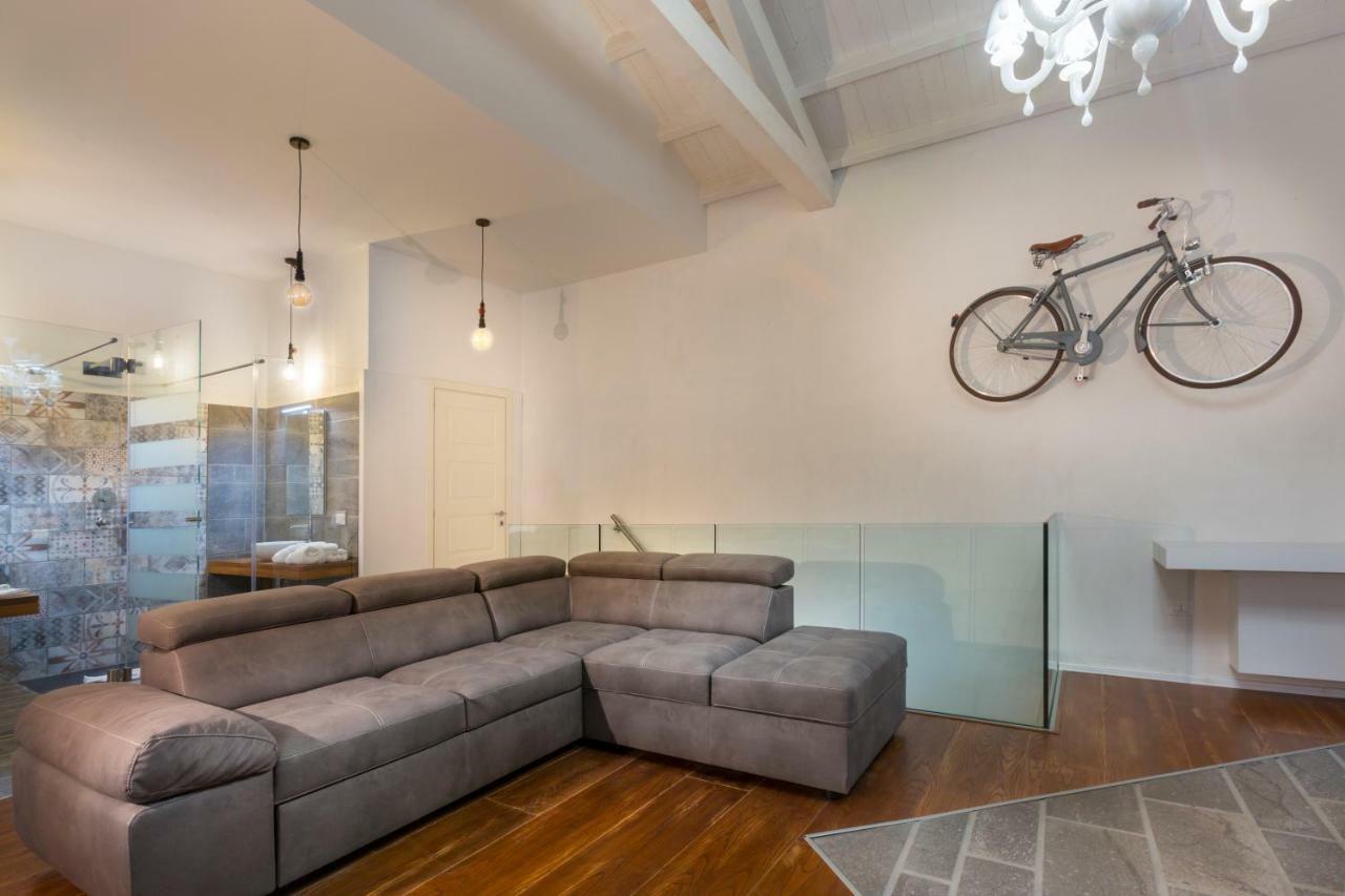 Cagliari Marina Harbour Guest house&Lounge Esterno foto